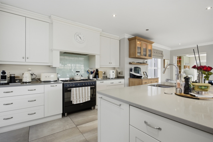 4 Bedroom Property for Sale in Val De Vie Estate Western Cape